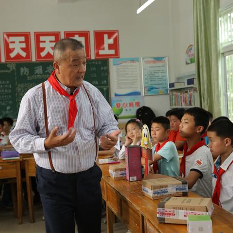 (花之舞钢琴谱视频)花之舞钢琴谱：让音符在指尖绽放，勾勒出美妙的音乐之旅